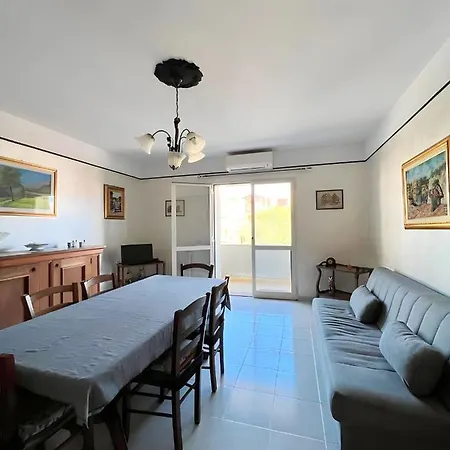 Apartment Ad